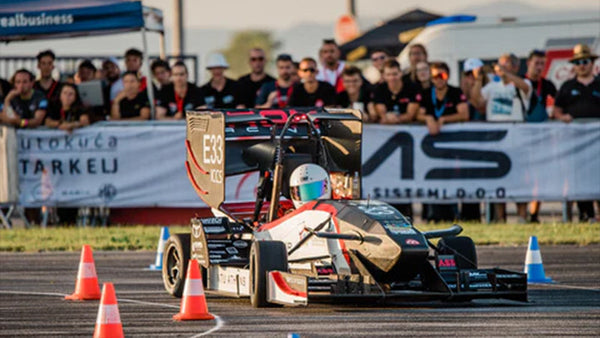 <tc>QIDI</tc> La tecnología impulsa el sueño de los estudiantes de Fórmula 1 de Prom Racing para 2025