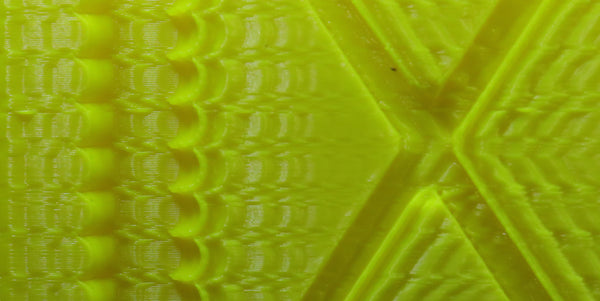 Come sistemare il ronzio e il ghosting in stampe 3D